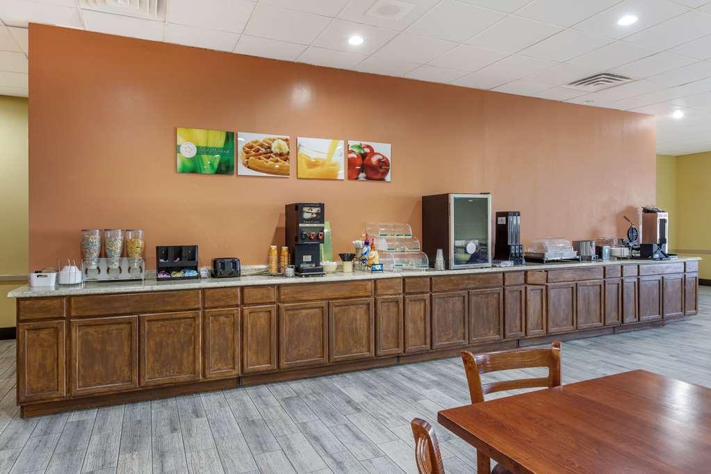 Suburban Studios Gainesville Restaurant photo